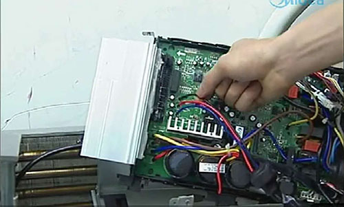 梁河美的空调电话是多少